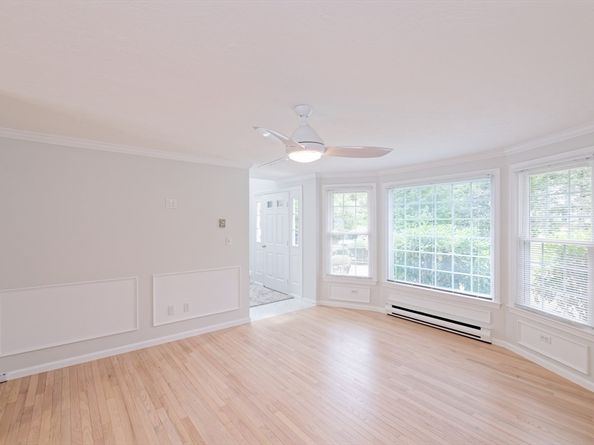 60 Spencer St 60, Millis MA 02054