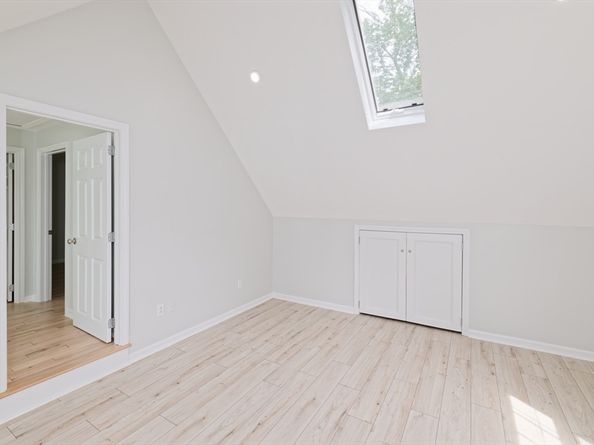 60 Spencer St 60, Millis MA 02054
