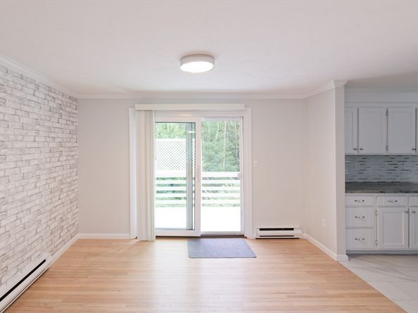 60 Spencer St 60, Millis MA 02054