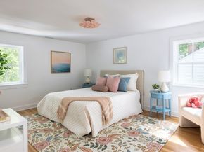 209 Bristol Rd, Wellesley MA 02481