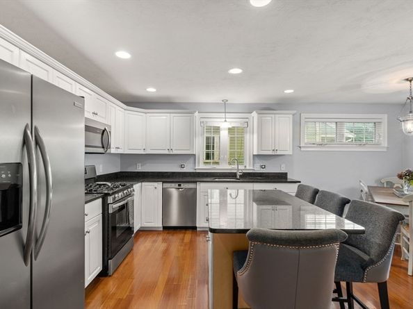 14 Dacy St 12, Boston MA 02136