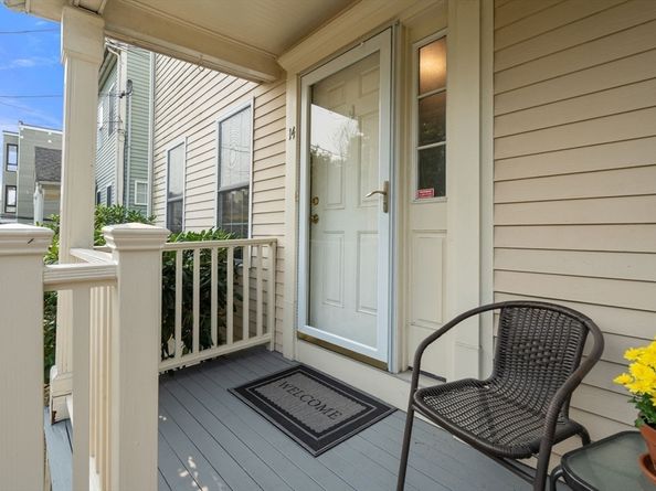 14 Dacy St 12, Boston MA 02136