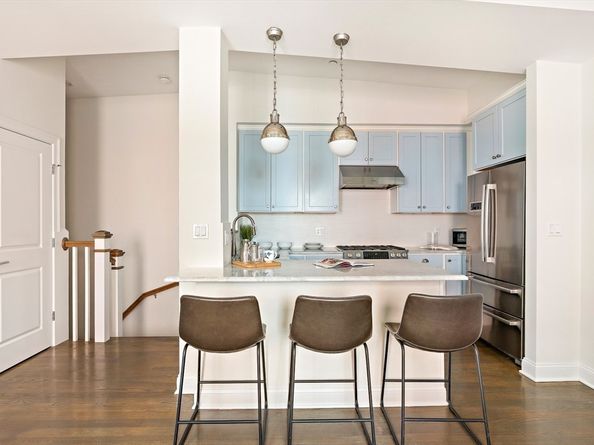 18 Chelsea St 3, Boston MA 02128