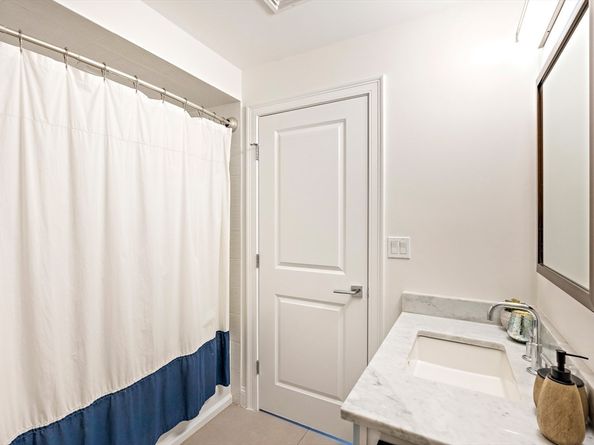 18 Chelsea St 3, Boston MA 02128