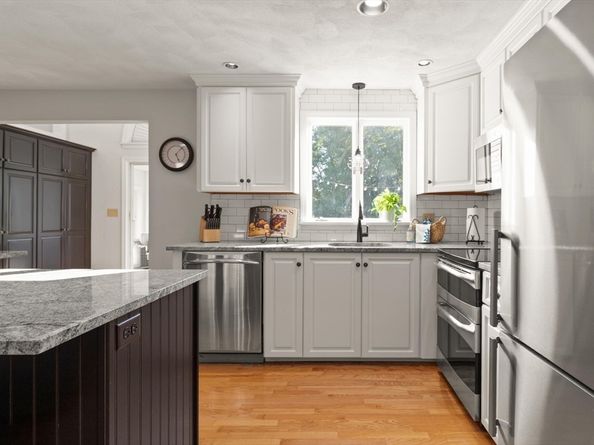 60 Avalon Road, Reading MA 01867