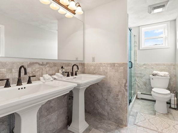 60 Avalon Road, Reading MA 01867