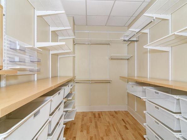 948 Main St 209, Waltham MA 02453