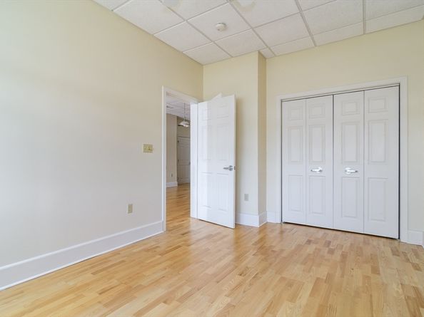 948 Main St 209, Waltham MA 02453