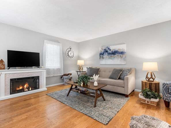 1104 Lewis O Gray Dr 1104, Saugus MA 01906