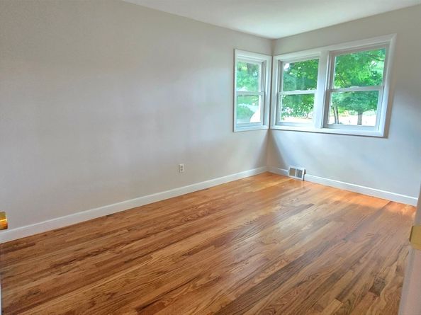 26 Wenzell Rd, Ashland MA 01721