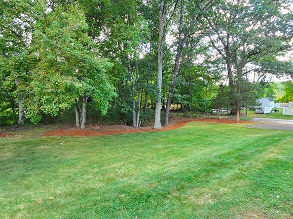 26 Wenzell Rd, Ashland MA 01721