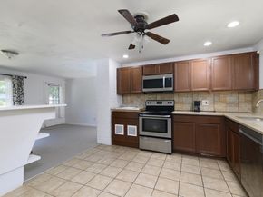 285 Hovenden Ave, Brockton MA 02302