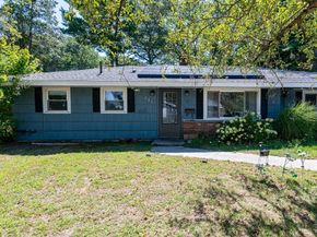 285 Hovenden Ave, Brockton MA 02302