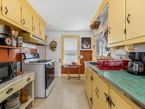 13 Judson St, Wareham MA 02571
