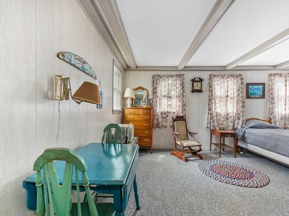 13 Judson St, Wareham MA 02571