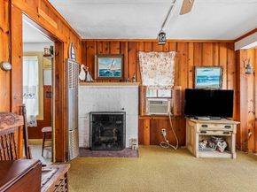 13 Judson St, Wareham MA 02571