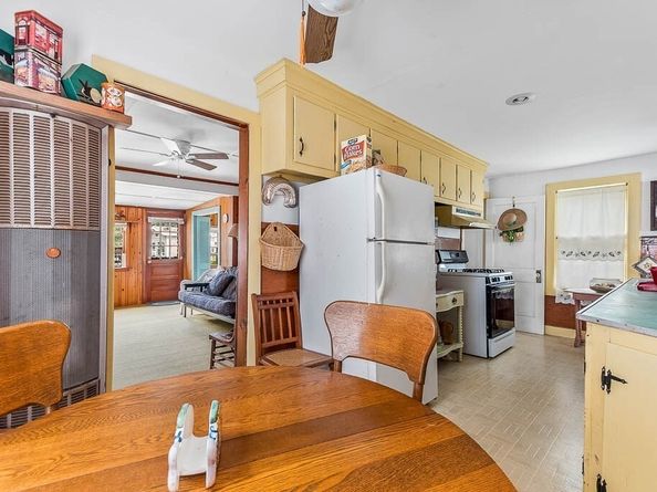13 Judson St, Wareham MA 02571