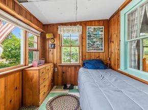13 Judson St, Wareham MA 02571