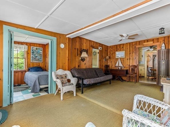 13 Judson St, Wareham MA 02571