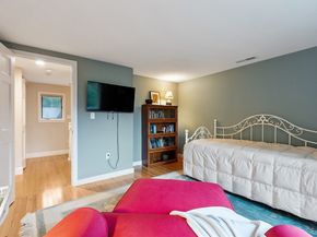 1 Woodridge Ln 1, Westford MA 01886
