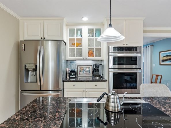 1 Woodridge Ln 1, Westford MA 01886
