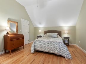 1 Woodridge Ln 1, Westford MA 01886