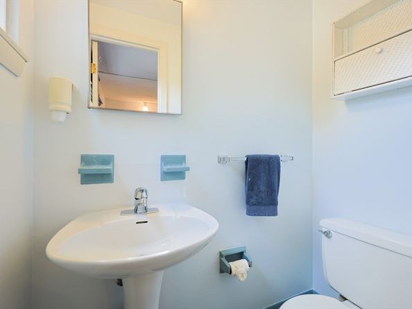 175 Westfield Dr, Holliston MA 01746