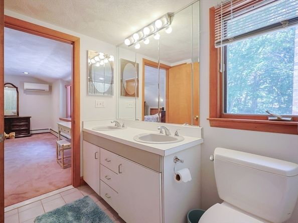 175 Westfield Dr, Holliston MA 01746