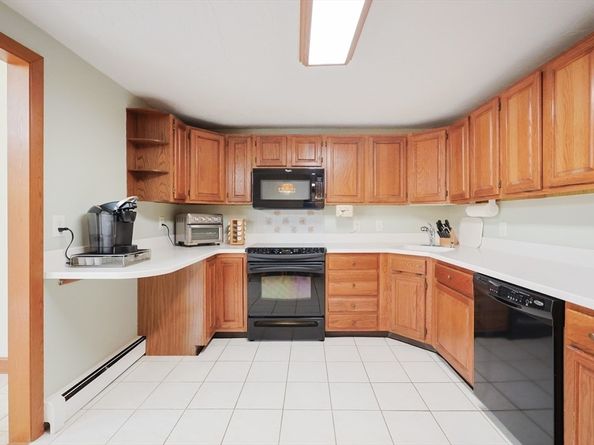 175 Westfield Dr, Holliston MA 01746