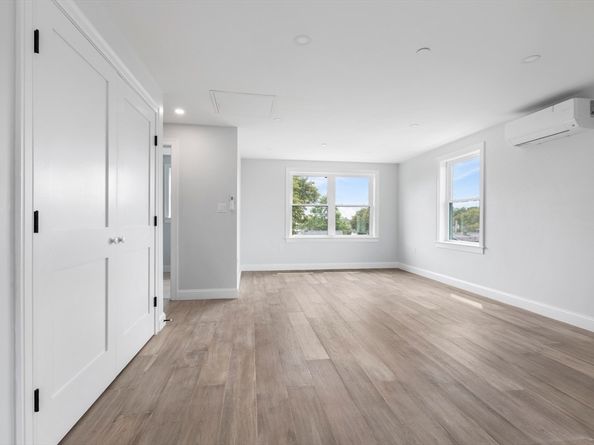 161 Sumner St 4, Quincy MA 02169