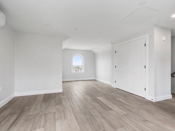 161 Sumner St 4, Quincy MA 02169