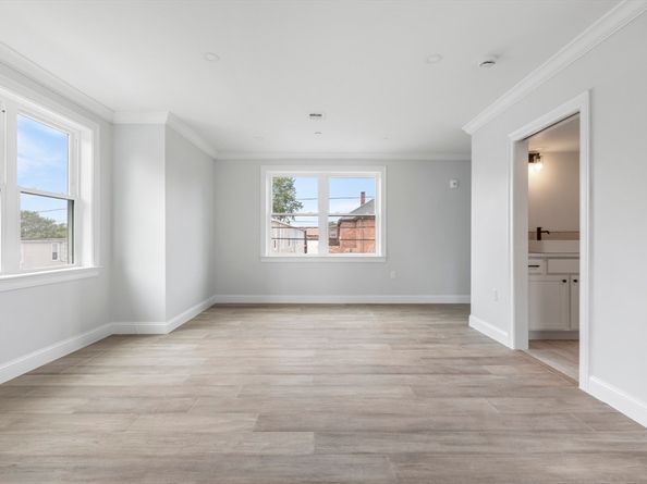 161 Sumner St 4, Quincy MA 02169