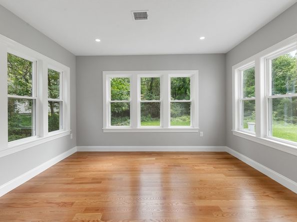 16 Old Cambridge Turnpike, Lincoln MA 01773