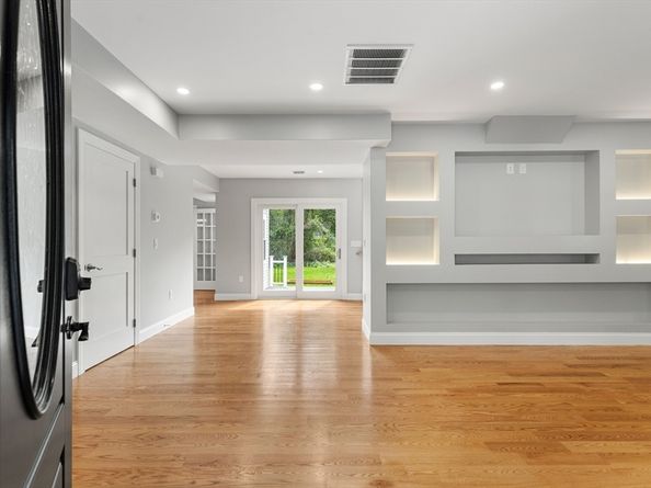 16 Old Cambridge Turnpike, Lincoln MA 01773