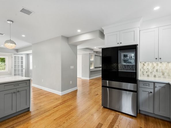 16 Old Cambridge Turnpike, Lincoln MA 01773