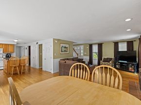 7 Great Cedar Xing, Lakeville MA 02347