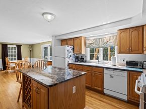 7 Great Cedar Xing, Lakeville MA 02347