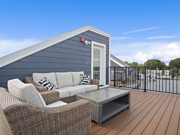 32 Pearl St 5, Boston MA 02125