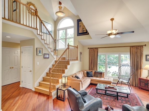 274 Bishops Forest Drive 274, Waltham MA 02452
