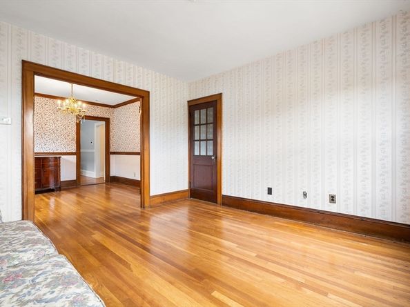 19-21 Augustus Ave, Boston MA 02131