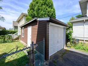 72 Waterston Ave, Quincy MA 02170