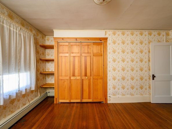 72 Waterston Ave, Quincy MA 02170