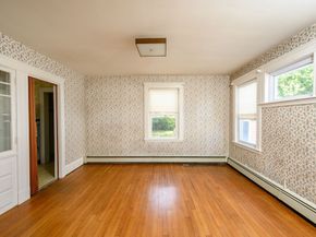 72 Waterston Ave, Quincy MA 02170