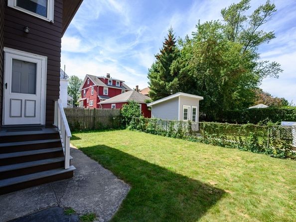 72 Waterston Ave, Quincy MA 02170