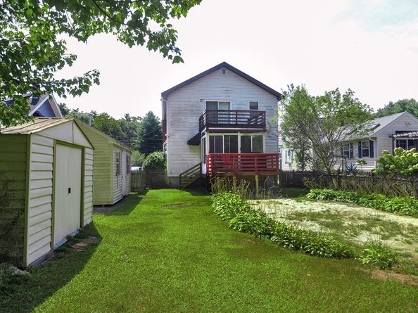 27 Swan Ave, Weymouth MA 02190