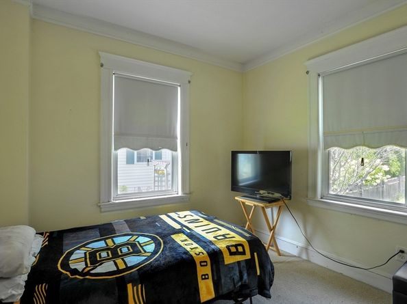 27 Swan Ave, Weymouth MA 02190