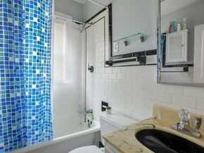 27 Swan Ave, Weymouth MA 02190
