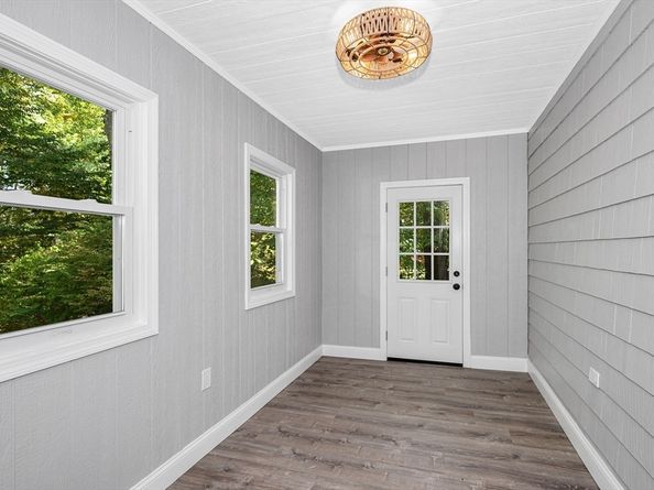 3 Horseshoe Rd, Chelmsford MA 01824