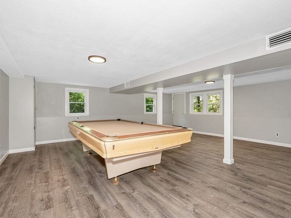 3 Horseshoe Rd, Chelmsford MA 01824