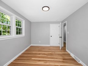 3 Horseshoe Rd, Chelmsford MA 01824